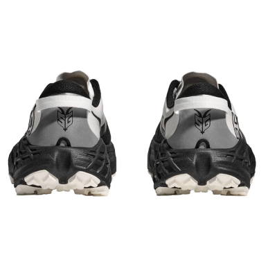 Hoka Speedgoat 7 black / white