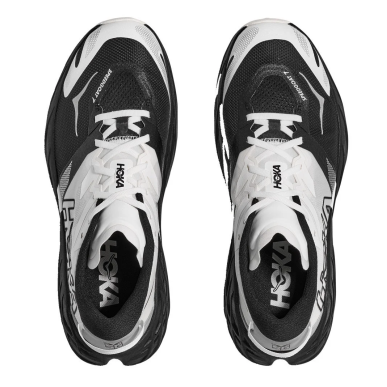 Hoka Speedgoat 7 black / white