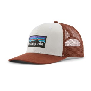 Patagonia P-6 Logo Trucker Hat white / rusty red