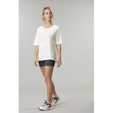 Picture Novita urban tech tee smoke white