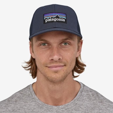 Patagonia P-6 Logo Trucker Hat navy blue