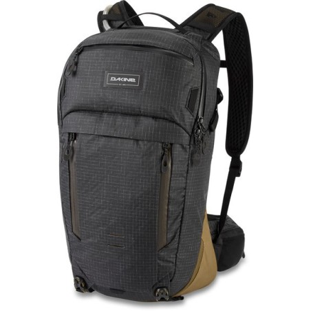 Dakine Seeker 18L black