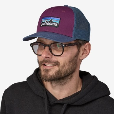 Patagonia P-6 Logo Trucker Hat night plum