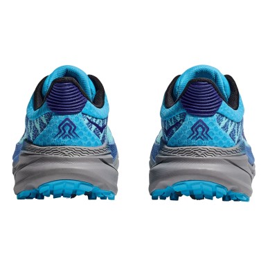 Hoka Challenger ATR 7 swim day / cloudless